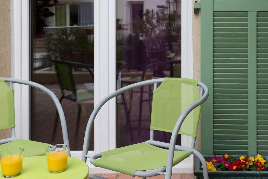 The Originals City, Hotel Le Village Provencal, Aix-En-Provence Nord Pertuis Esterno foto
