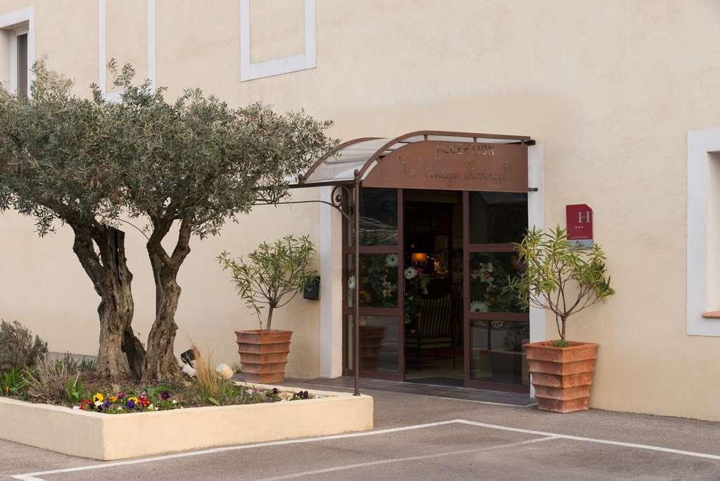 The Originals City, Hotel Le Village Provencal, Aix-En-Provence Nord Pertuis Esterno foto