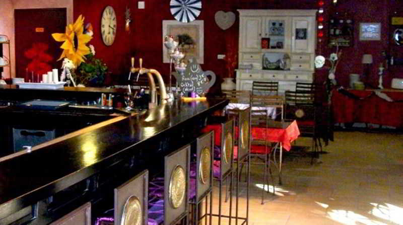 The Originals City, Hotel Le Village Provencal, Aix-En-Provence Nord Pertuis Esterno foto