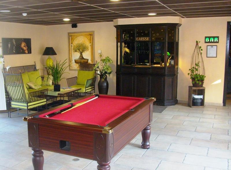 The Originals City, Hotel Le Village Provencal, Aix-En-Provence Nord Pertuis Esterno foto