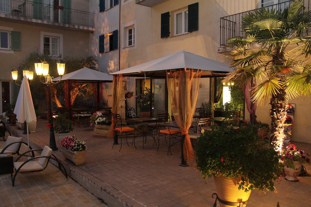 The Originals City, Hotel Le Village Provencal, Aix-En-Provence Nord Pertuis Esterno foto